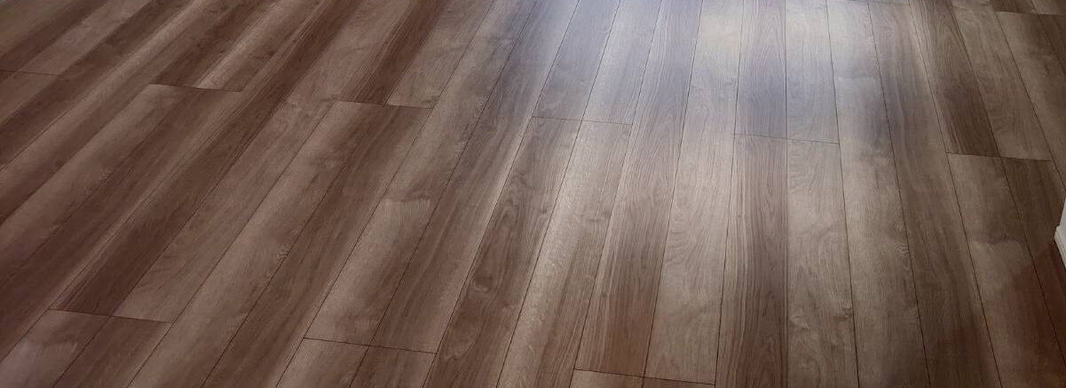 ガラスフロアコーティング 自然な仕上がり マット